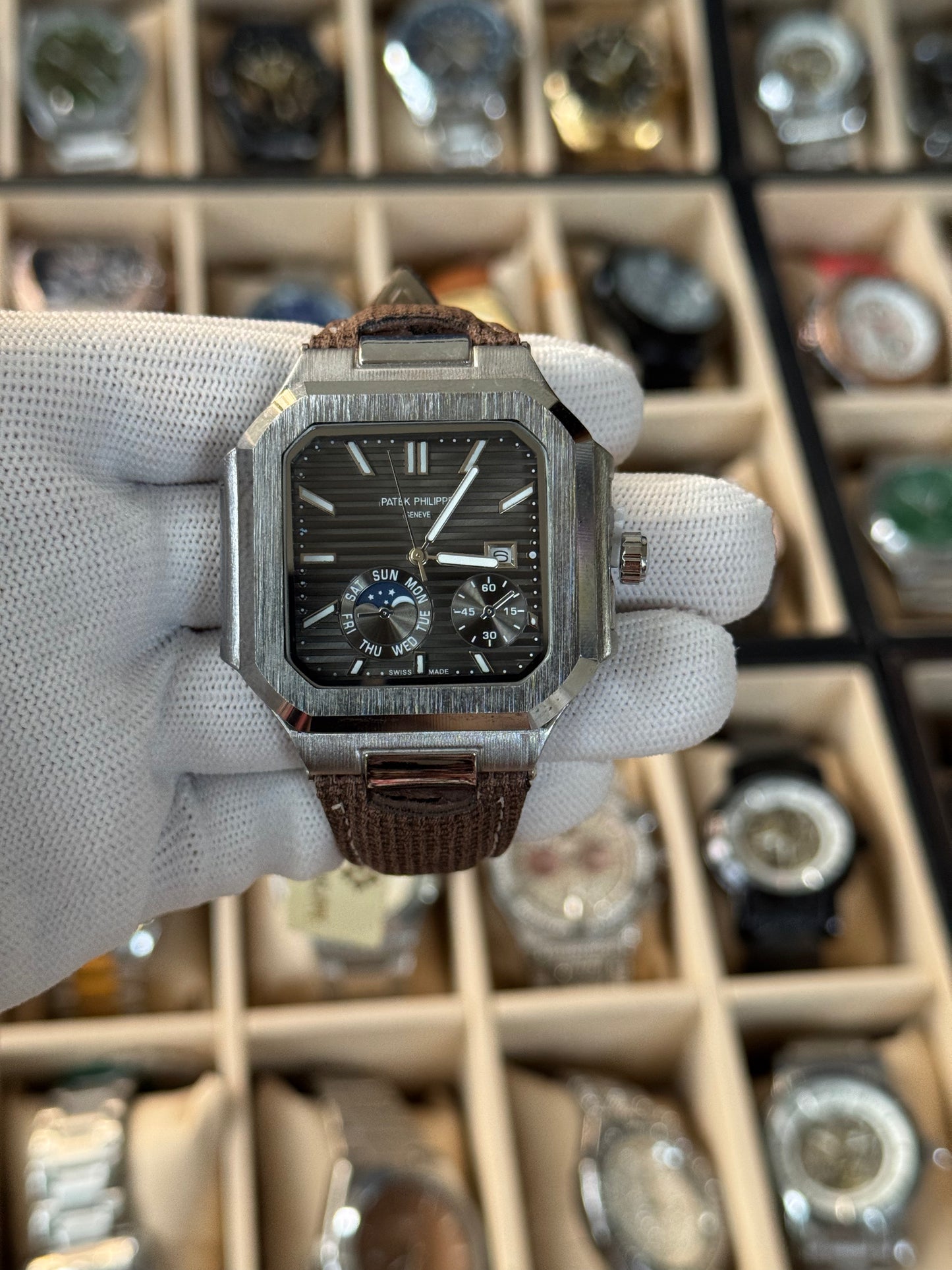 PATEK PHILIPPE Date-Day Watch