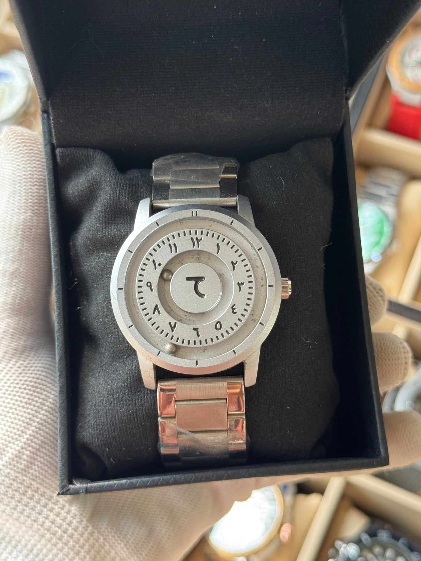 Arabic Dial Stainless Steel  Wrist Watch, Minimalist Magnetic Rotating Disc Face