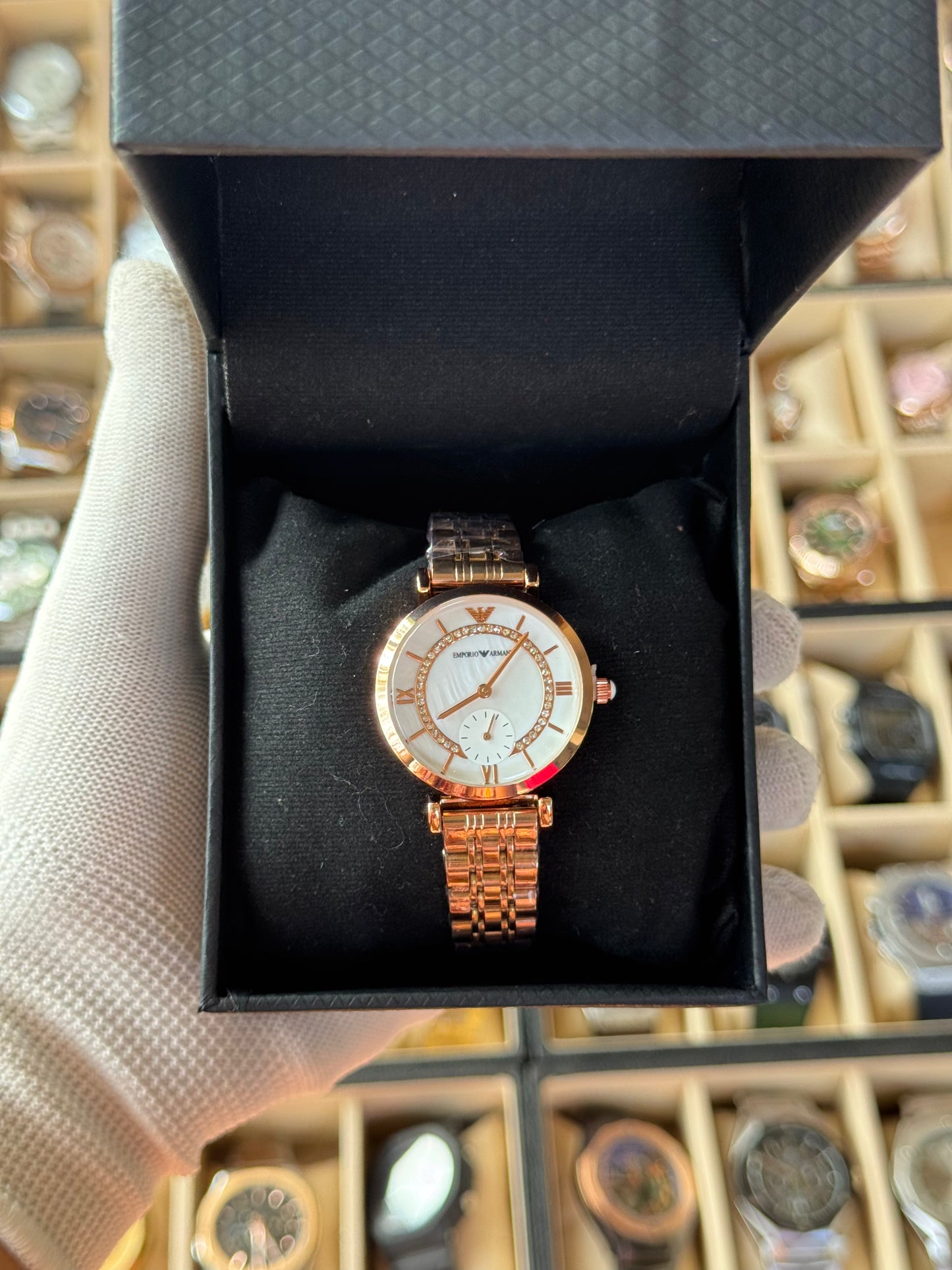 EMPORIO ARMANI Stylish White Dial Watch With Box