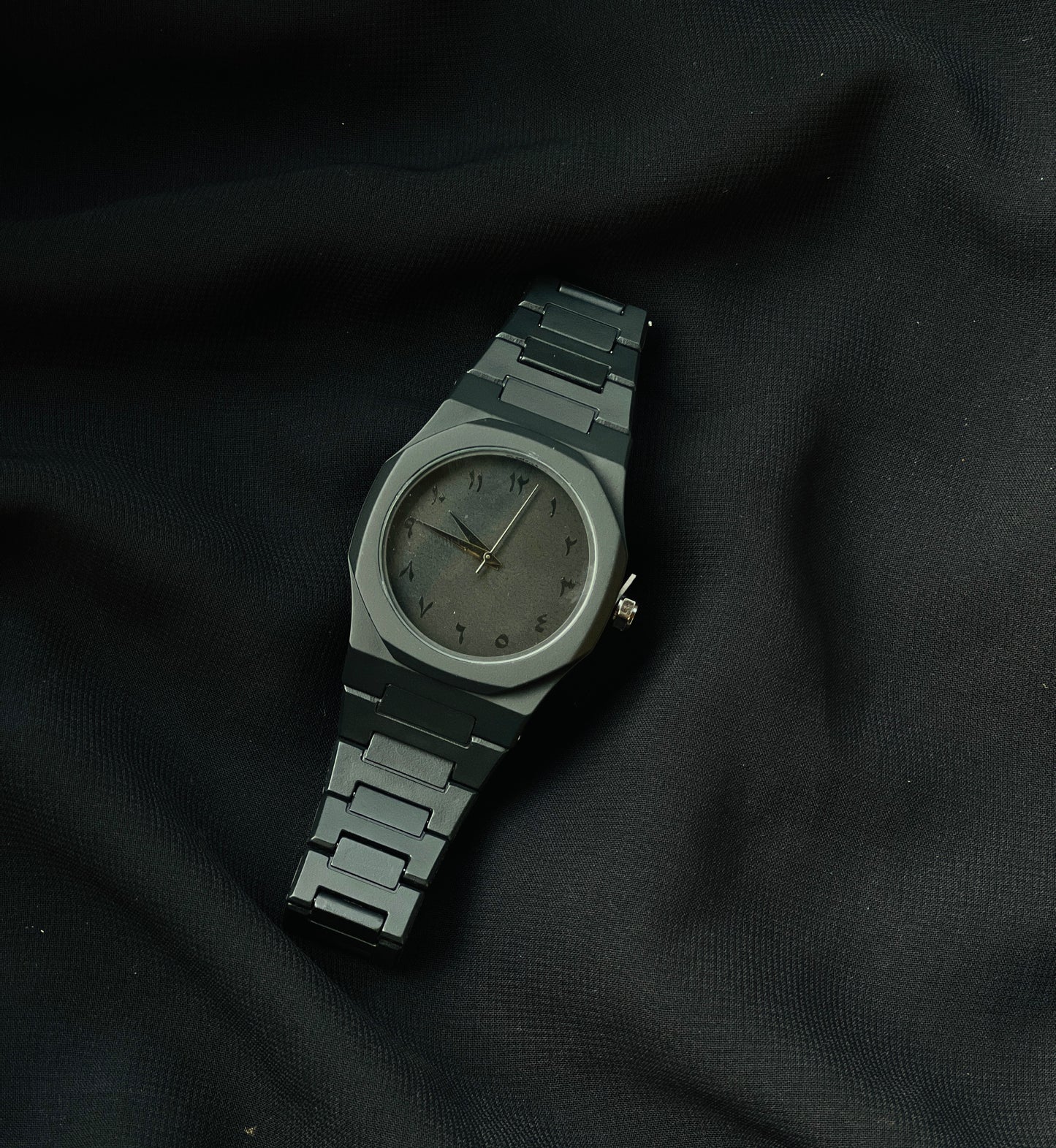 Arabic Aura Black Watch, Black Dial with Arabic Numerals Waterproof Daily Fashion Style Stainless Steel Band Glass Watch Analog Watch